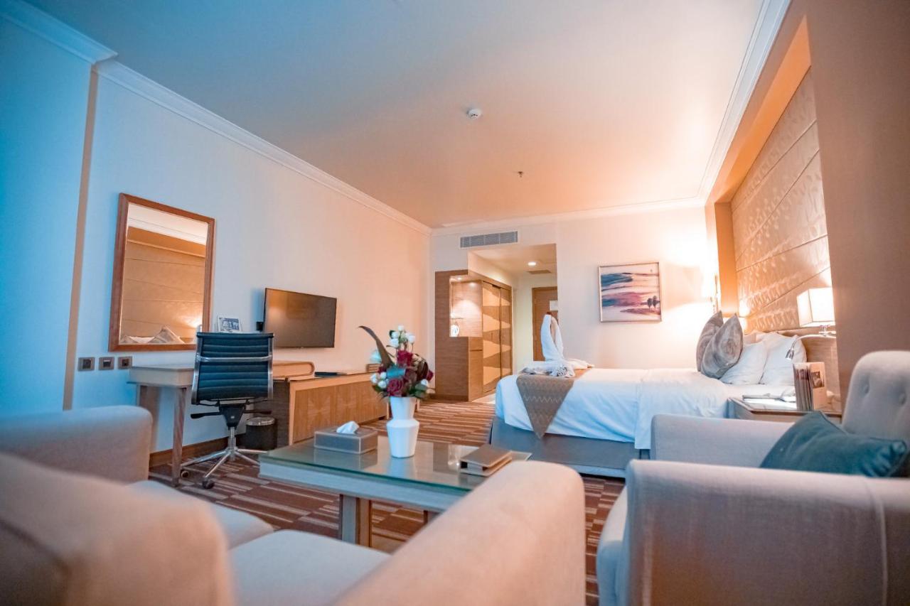 Golden Tulip Hotel Buraidah Al Qassim מראה חיצוני תמונה