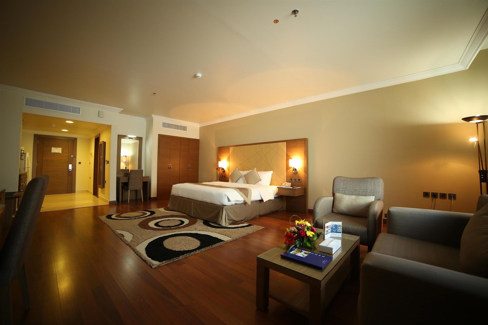 Golden Tulip Hotel Buraidah Al Qassim מראה חיצוני תמונה