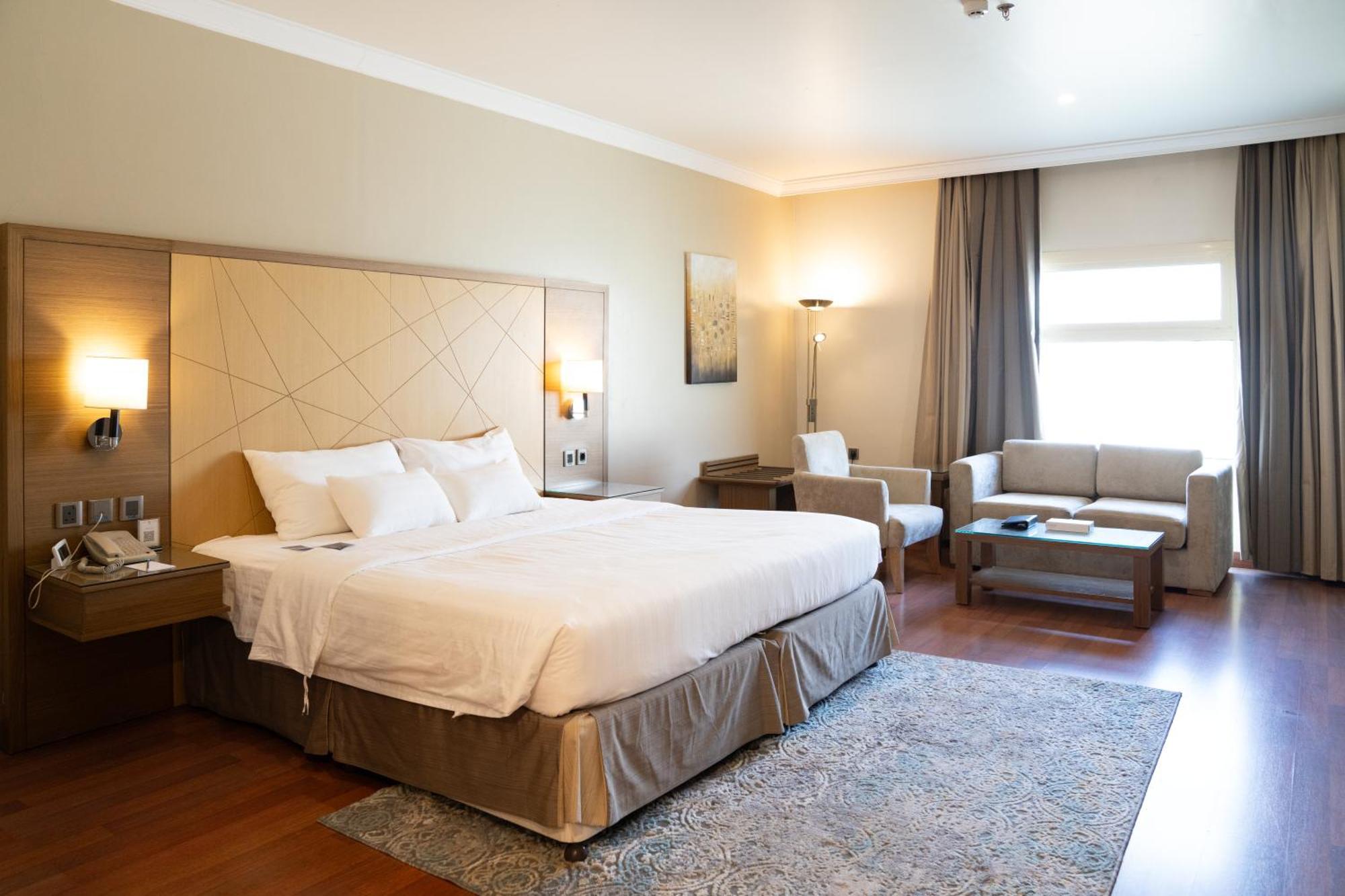 Golden Tulip Hotel Buraidah Al Qassim מראה חיצוני תמונה