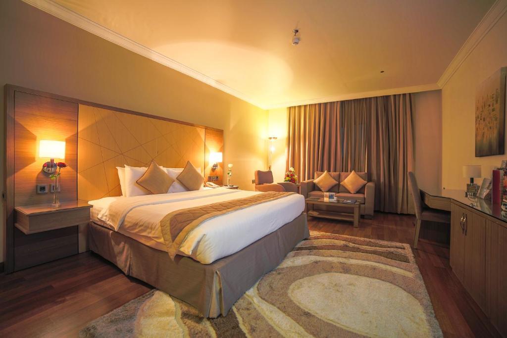 Golden Tulip Hotel Buraidah Al Qassim מראה חיצוני תמונה